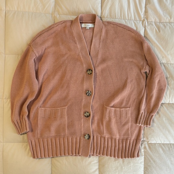 LOFT Sweaters - Loft Button Front Pocket Cardigan